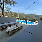 Nyaraló Paradise *